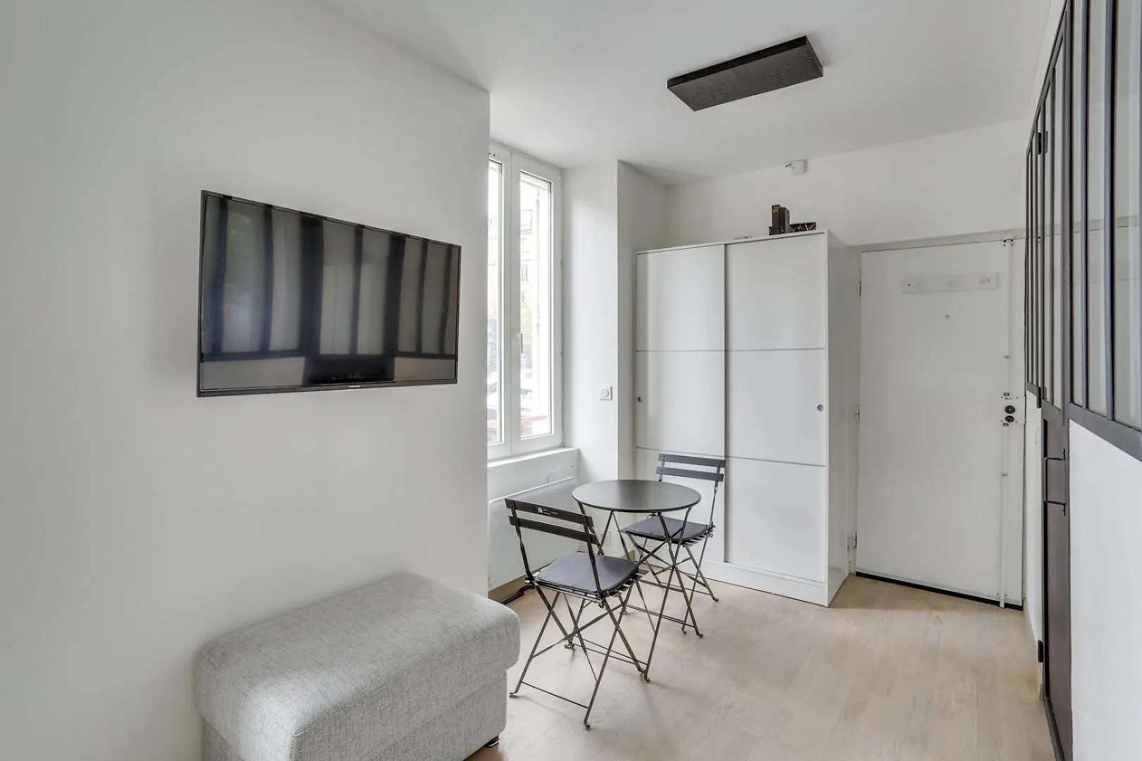 Le Fonctionnel A Paris Apartment