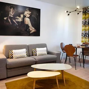 Rue De Rennes - Gaite Paris