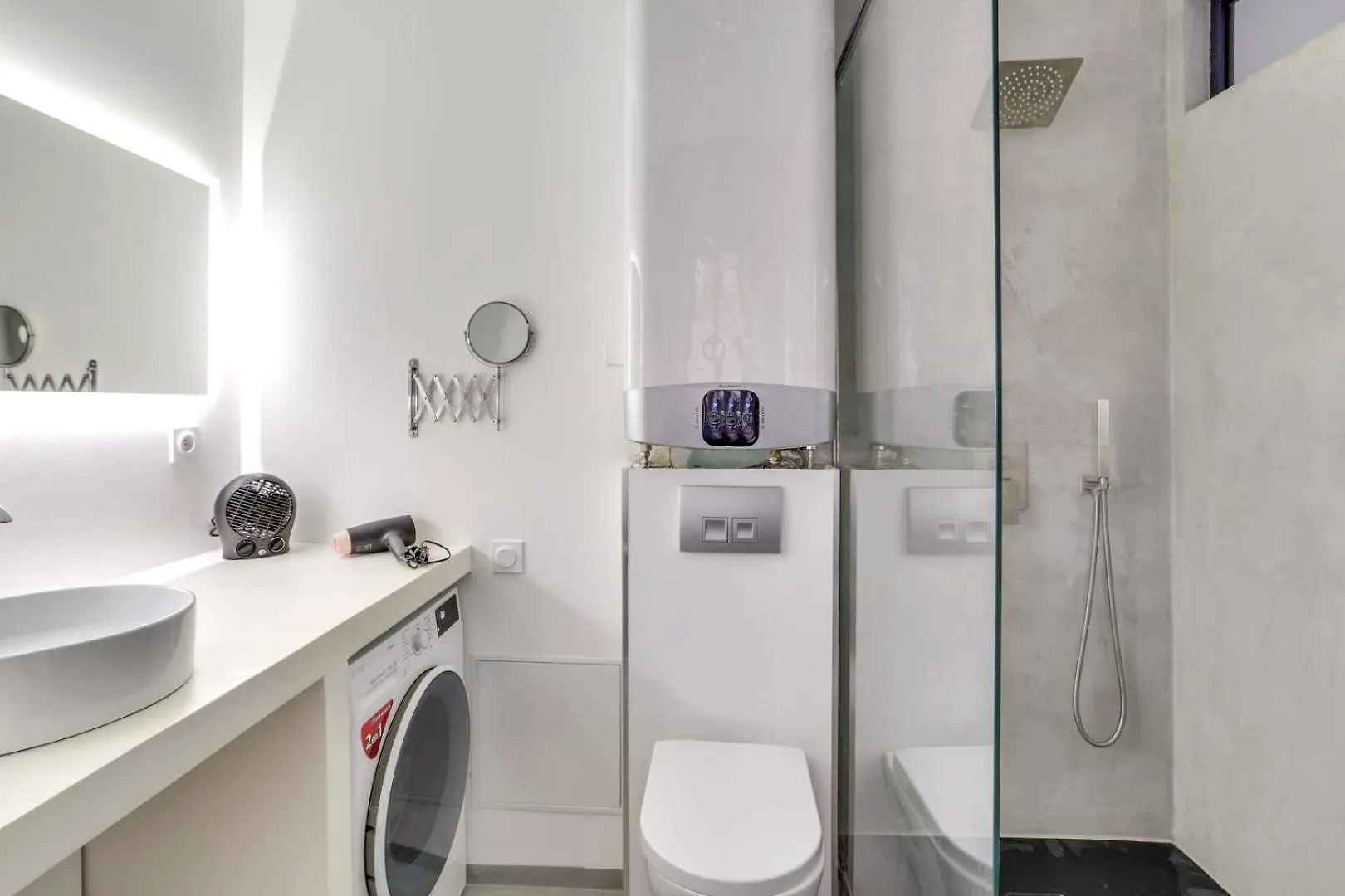 Apartment Le Haute Couture Paris France